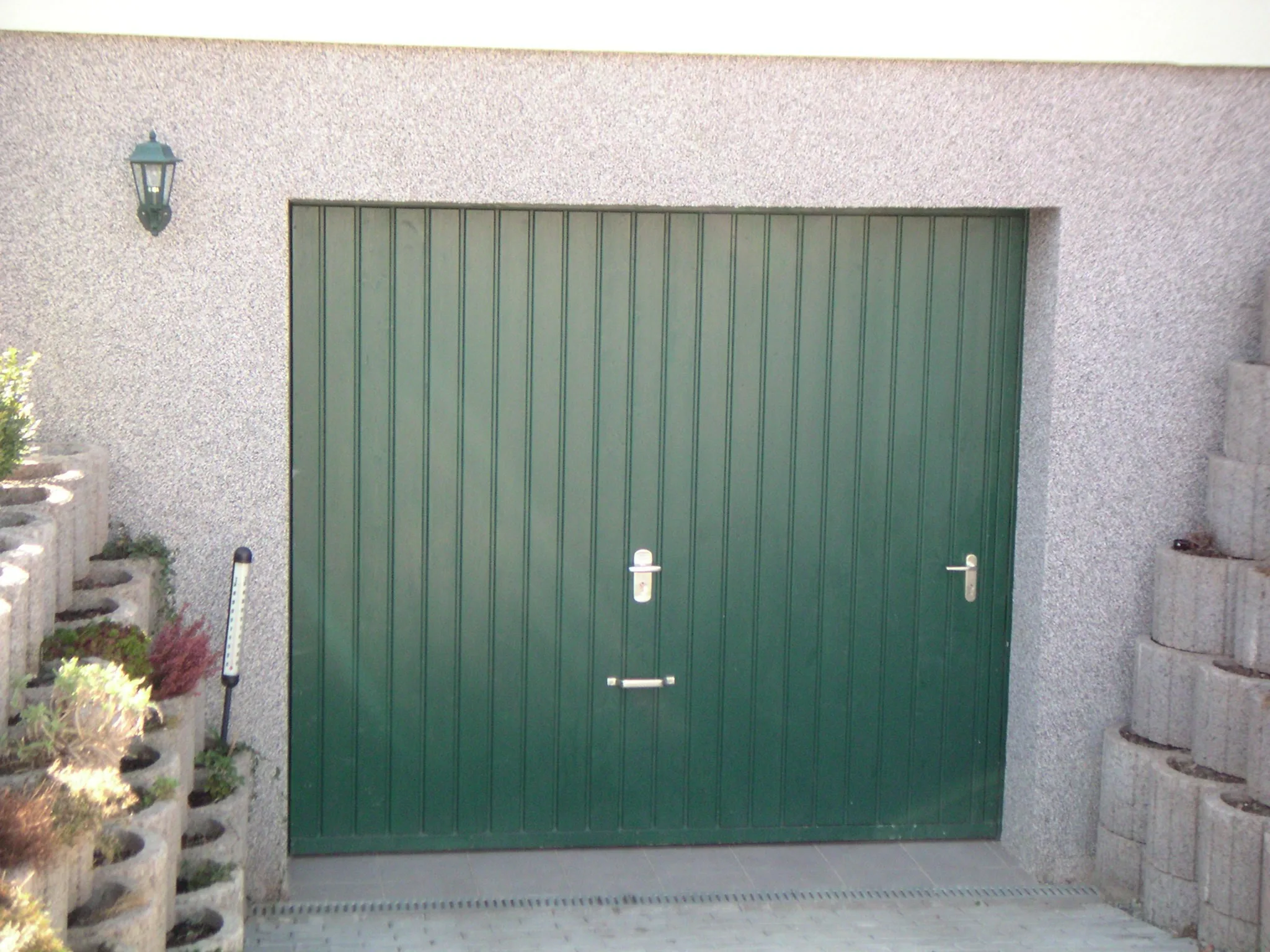 28 Kipptor Nord.- Fichte mit Schlupftür