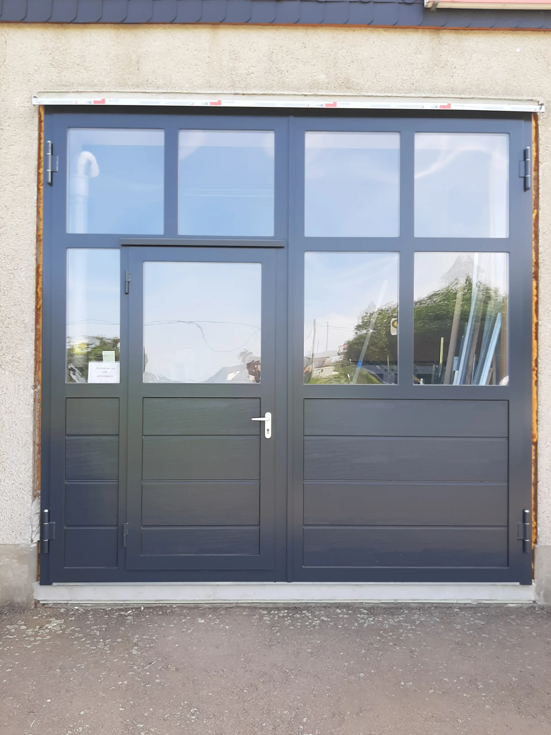 Alphator RAL 7016+ Glas,mit Schlupftür