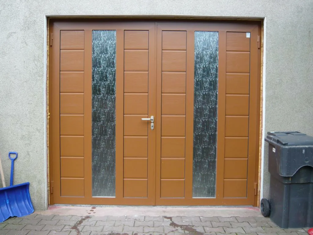 Flügeltor PU-Alpha-Füllung