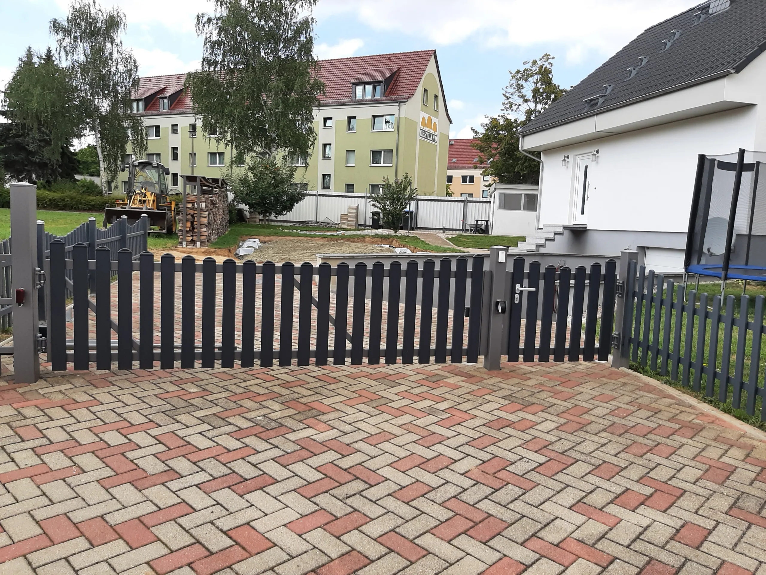 Hofdrehtor mit Latten Kunststoff, Bogen