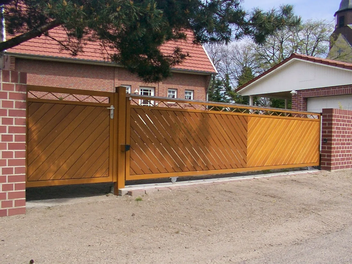 Schiebetor Bodengeführt