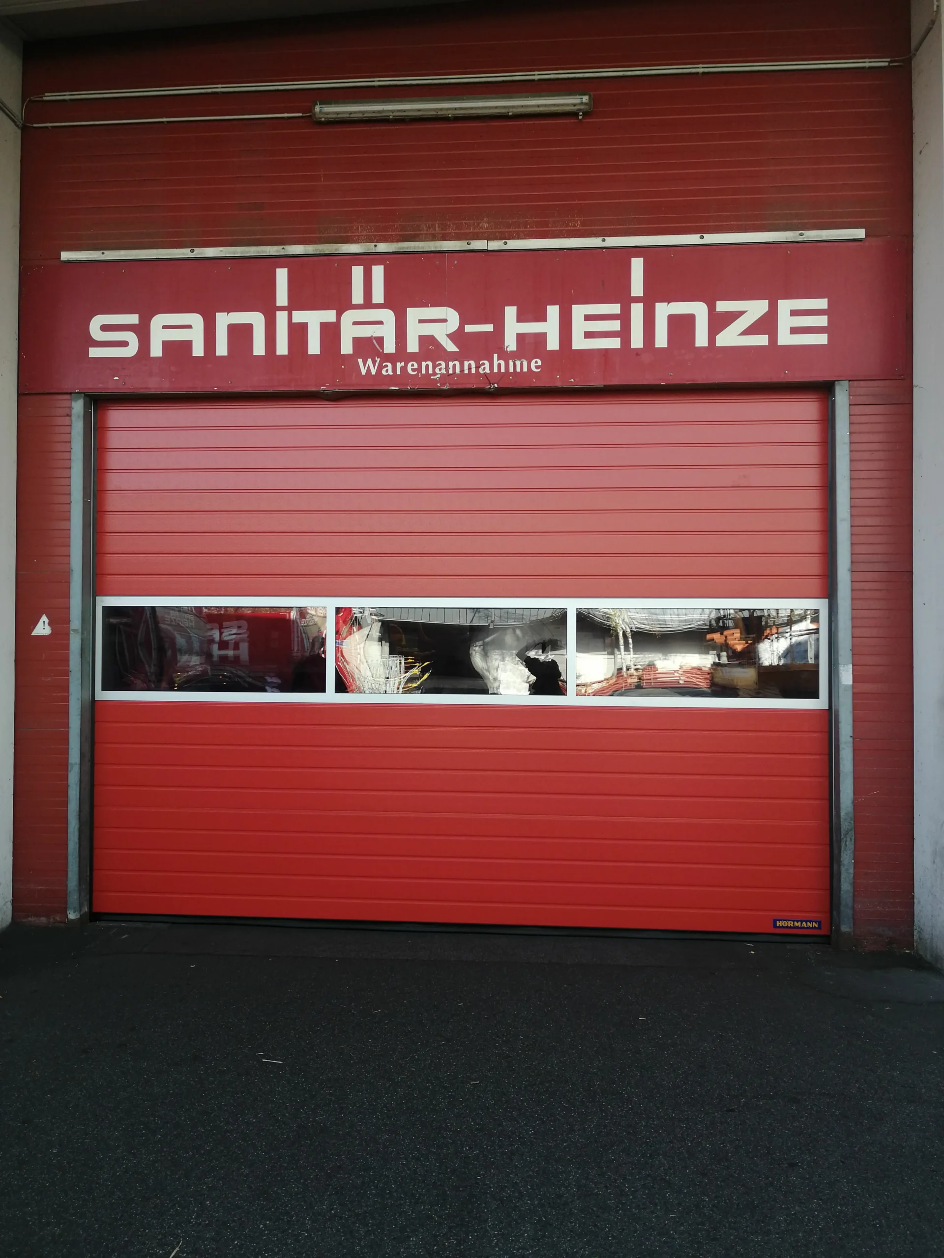 o2lFi989 Sanität Heinze